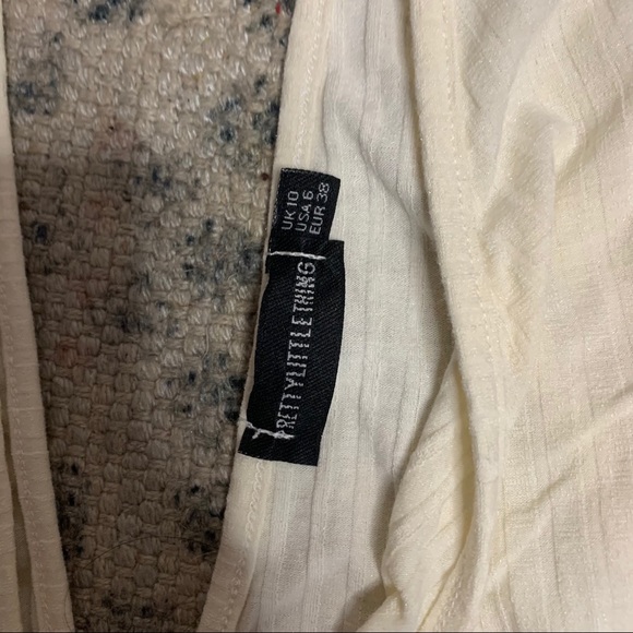 Pretty little think V neck bralet - Picture 4 of 4